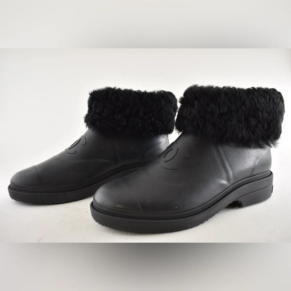 Chanel 24K Black Sheep Shearling Fur Rubber CC Low Top Short Ankle Rain Boots 42 - Picture 13 of 16
